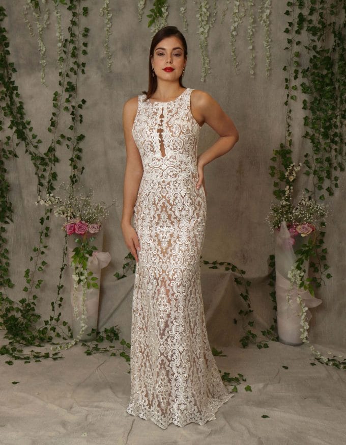 Hochwertiges Brautkleid aus Ornament Spitze im romantischen Stil