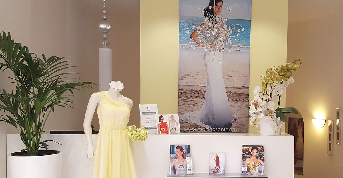 Monica Santana Store