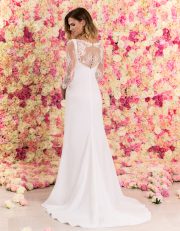 Bodenlanges Brautkleid A-Linie mit Spitze und Schleppe von hinten