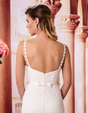 Standesamtkleid kurz mit Bleistiftrock aus Makramee Spitze Nahaufnahme