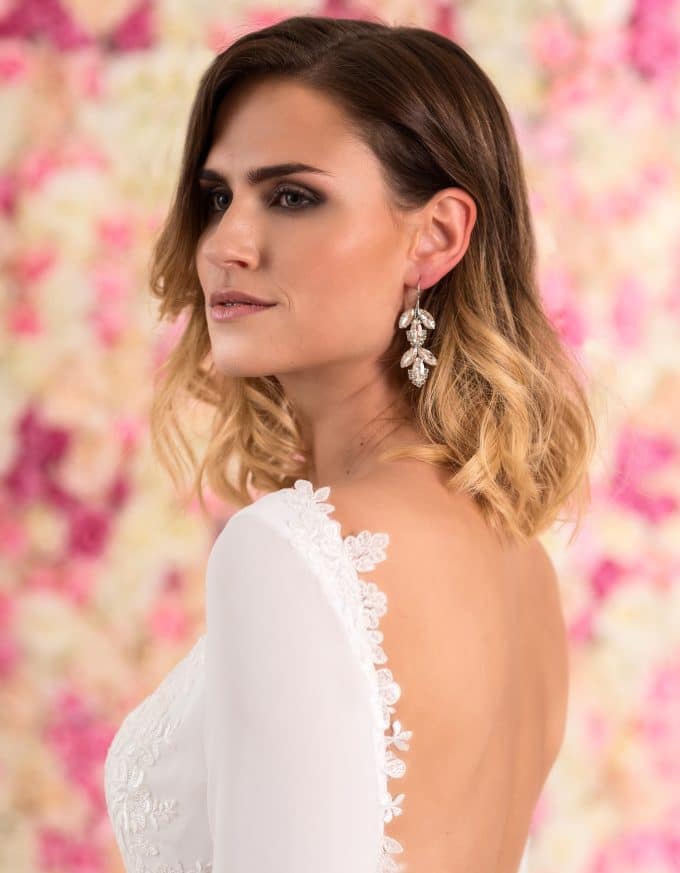 Braut Ohrringe aus Silber in Blütenform mit Kristallen