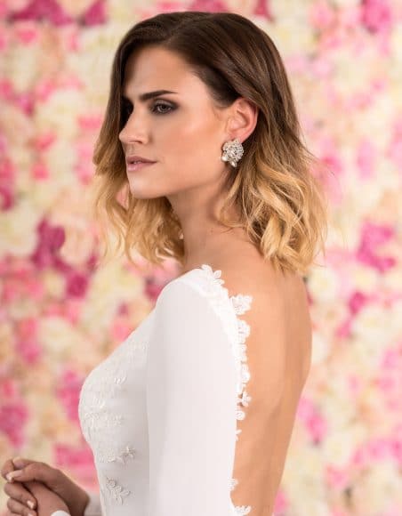 Braut Ohrstecker aus Sterling Silber in Blütenform mit Kristallen