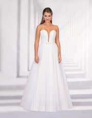 Trägerloses, bodenlanges Brautkleid mit tiefem Ausschnitt von vorne