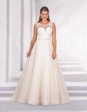 Bodenlanges Brautkleid mit transparentem Oberteil und Herzausschnitt von vorne