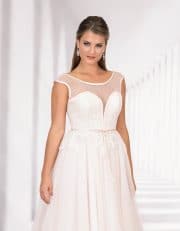 Bodenlanges Brautkleid mit Herzausschnitt und transparentem Oberteil