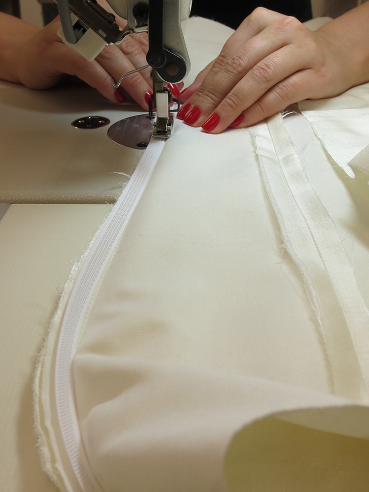 Fertigung eines Probekleides aus Nesselstoff